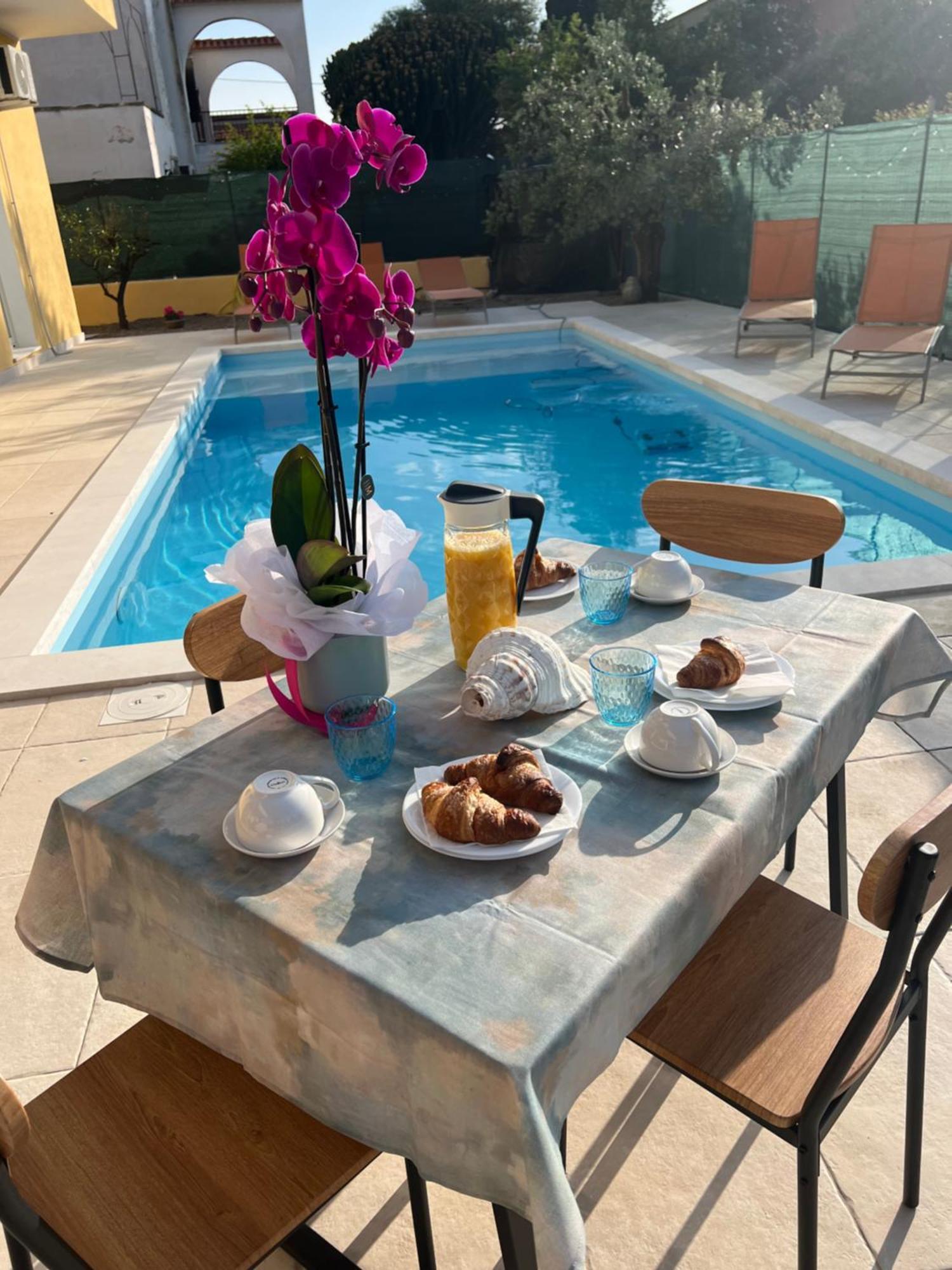 Casa Vacanze Mare Fuori 카포텔라 외부 사진